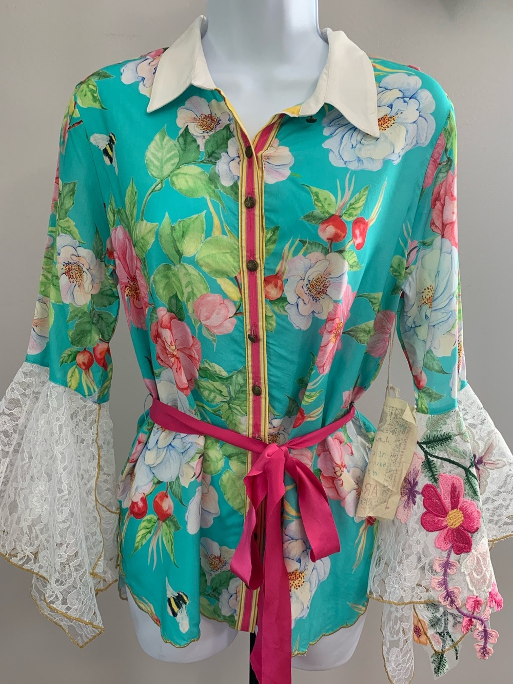 NWT Aratta Silent Journey La Ville Button-Down Floral Top - Picture 16 of 16